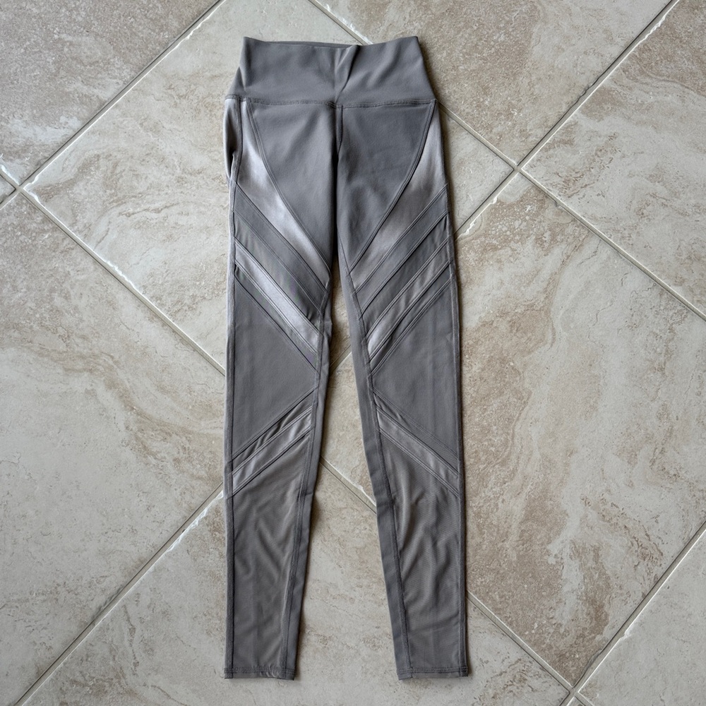 ALO Yoga Mesh Leggings